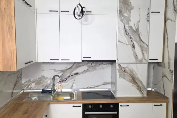 Shtepi me qera 1+1 ne Tirane - 50,000 Leke