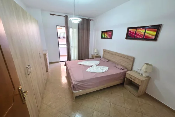 Shtepi me qera Apartament ne Tirane, 1+1, Mobilimi E mobiluar, Pagesa 50,000  Leke.