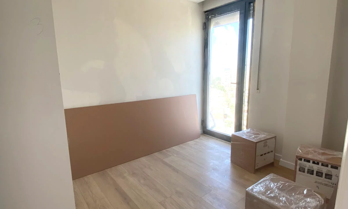 Shtepi ne shitje Apartament ne Tirane, 1+1, Mobilimi Bosh, pa mobiluar, Pagesa 132,000  Euro.