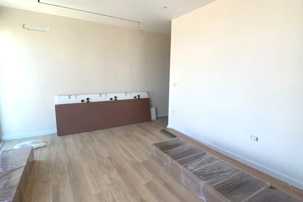 Shtepi ne shitje Apartament ne Tirane, 1+1, Mobilimi E mobiluar, Pagesa 130,000  Euro.