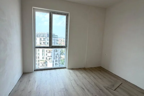 Shtepi ne shitje Apartament ne Tirane, 2+1, Mobilimi Bosh, pa mobiluar, Pagesa 167,000  Euro.