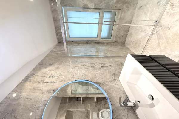 Shtepi ne shitje Vila Luksoze ne Tirane, 5+1, Mobilimi Pjeserisht e mobiluar, Pagesa 1,800,000  Euro.