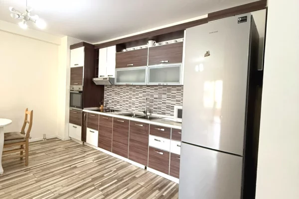 Shtepi ne shitje Apartament ne Tirane, 2+1, Mobilimi E mobiluar, Pagesa 26,500,000  Leke.