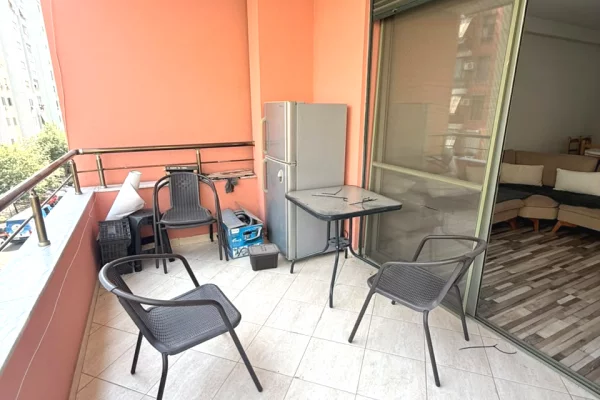 Shtepi ne shitje Apartament ne Tirane, 2+1, Mobilimi E mobiluar, Pagesa 26,500,000  Leke.