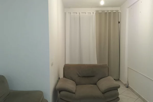 Shtepi ne shitje Apartament ne Tirane, 1+1, Mobilimi E mobiluar, Pagesa 10,000,000  Leke.