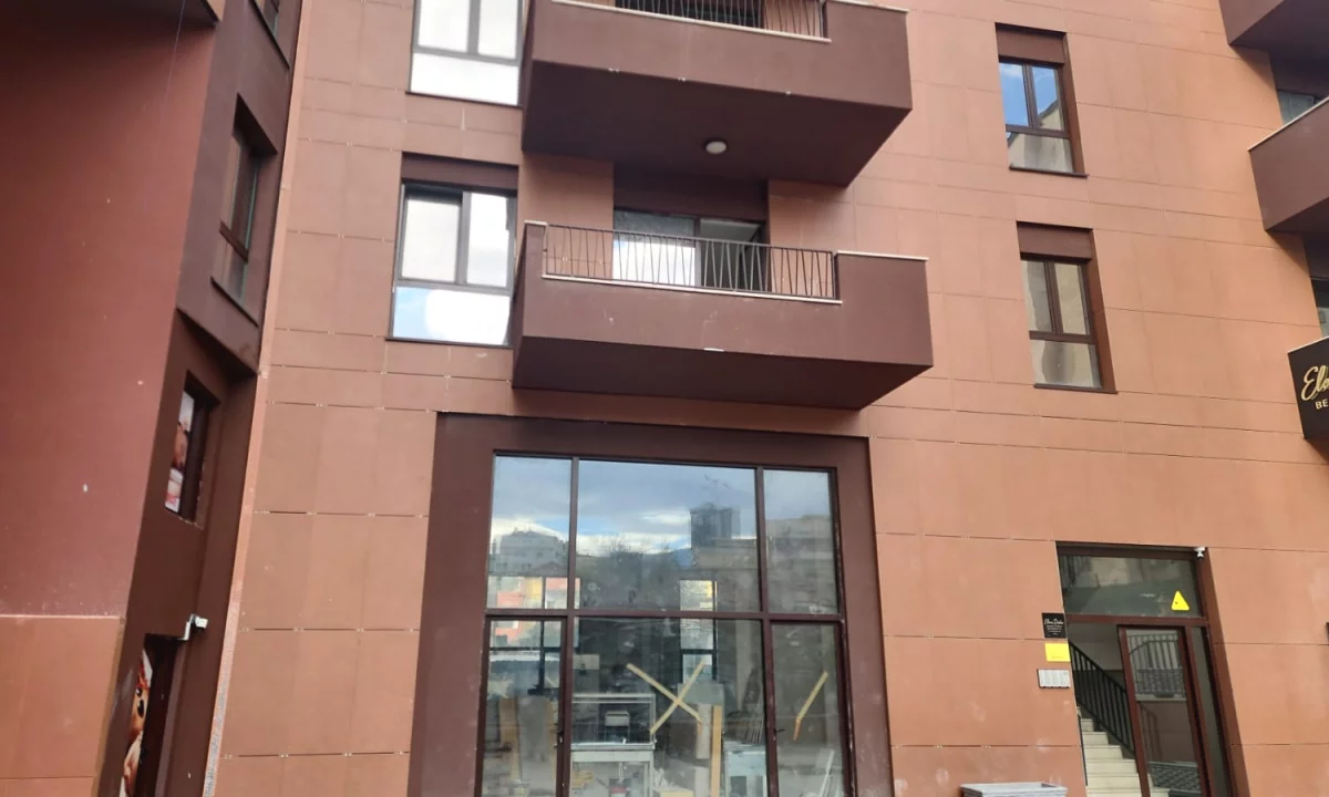 🏢 JEPET ME QIRA AMBIENT ZYRASH – MYSLYM SHYRI ✨