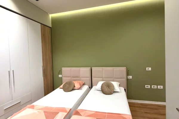 Shtepi me qera Apartament ne Tirane, 2+1, Mobilimi E mobiluar, Pagesa 600  Euro.