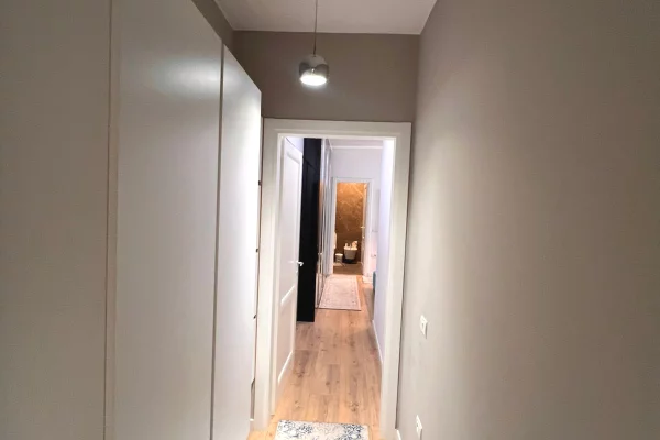 Shtepi ne shitje Apartament ne Tirane, 2+1, Mobilimi E mobiluar, Pagesa 27,500,000  Leke.