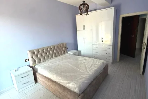 Shtepi me qera Apartament ne Tirane, 1+1, Mobilimi E mobiluar, Pagesa 500  Euro.