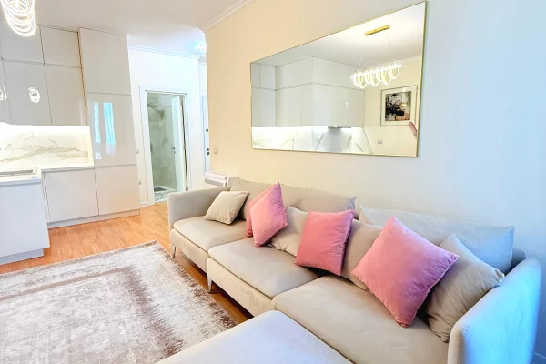 Shtepi me qera Apartament ne Tirane, 2+1, Mobilimi E mobiluar, Pagesa 1,200  Euro.
