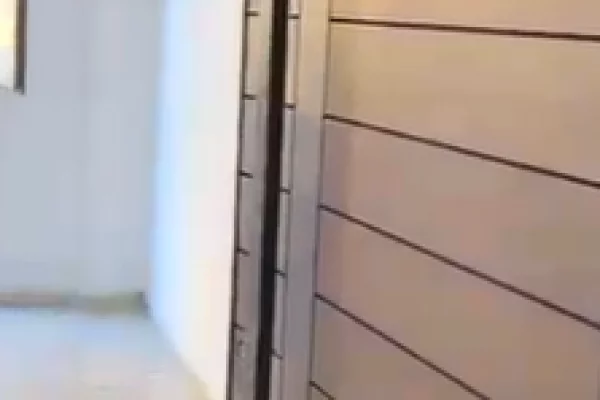 Ambient biznesi me qera 3+1 ne Tirane - 600 Euro