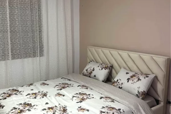 Shtepi ne shitje Apartament ne Tirane, 1+1, Mobilimi E mobiluar, Pagesa 9,500,000  Leke.