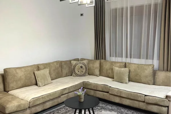 Shtepi ne shitje 1+1 ne Tirane - 9,500,000 Leke