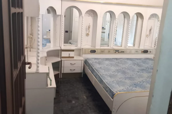 Shtepi me qera Apartament ne Tirane, 2+1, Mobilimi E mobiluar, Pagesa 50,000  Leke.