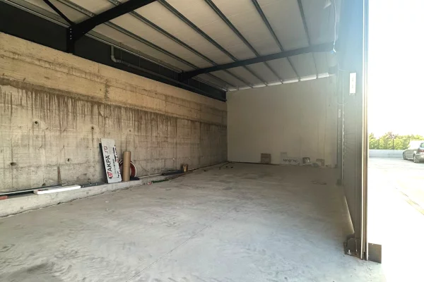 Ambient biznesi me qera 4+1 ne Tirane - 1,500 Euro