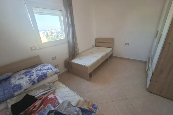 Shtepi me qera Apartament ne Tirane, 2+1, Mobilimi E mobiluar, Pagesa 60,000  Leke.
