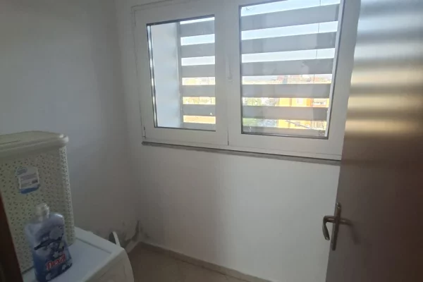 Shtepi me qera Apartament ne Tirane, 2+1, Mobilimi E mobiluar, Pagesa 60,000  Leke.