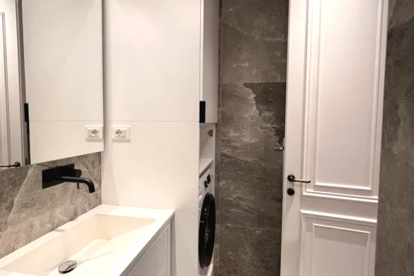 Shtepi me qera Apartament ne Tirane, 1+1, Mobilimi E mobiluar, Pagesa 1,200  Euro.