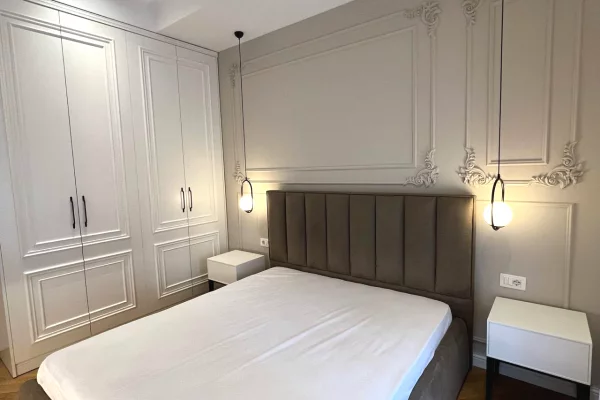 Shtepi me qera Apartament ne Tirane, 1+1, Mobilimi E mobiluar, Pagesa 1,200  Euro.