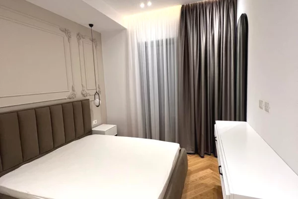 Shtepi me qera Apartament ne Tirane, 1+1, Mobilimi E mobiluar, Pagesa 1,200  Euro.