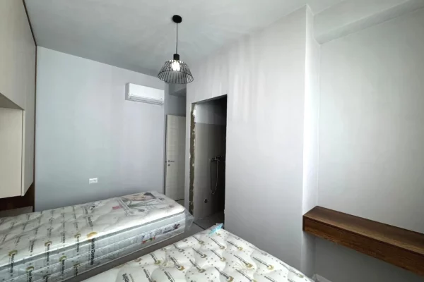 Shtepi me qera Apartament ne Tirane, 2+1, Mobilimi E mobiluar, Pagesa 72,000  Leke.