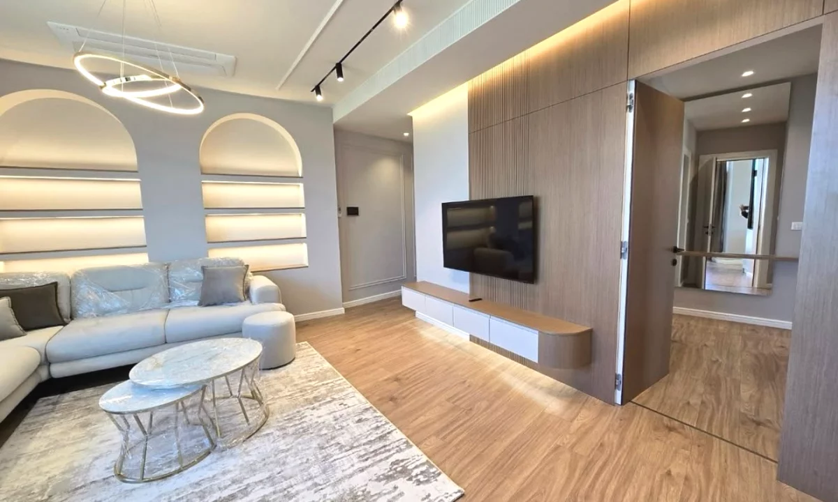 Shtepi me qera Apartament ne Tirane, 2+1, Mobilimi E mobiluar, Pagesa 2,500  Euro.