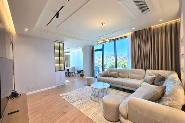 Shtepi me qera Apartament ne Tirane, 2+1, Mobilimi E mobiluar, Pagesa 2,500  Euro.