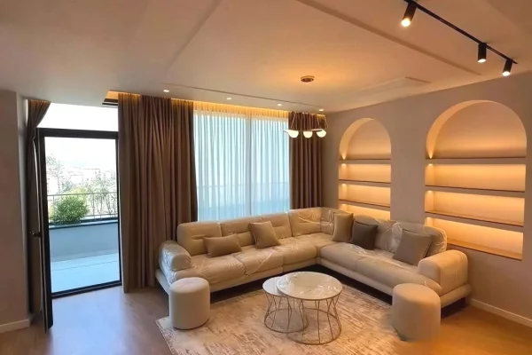 Shtepi me qera Apartament ne Tirane, 2+1, Mobilimi E mobiluar, Pagesa 2,500  Euro.