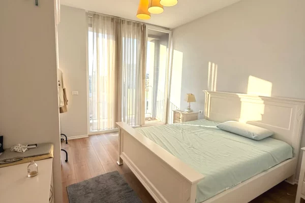 Shtepi ne shitje Apartament ne Tirane, 2+1, Mobilimi E mobiluar, Pagesa 29,500,000  Leke.