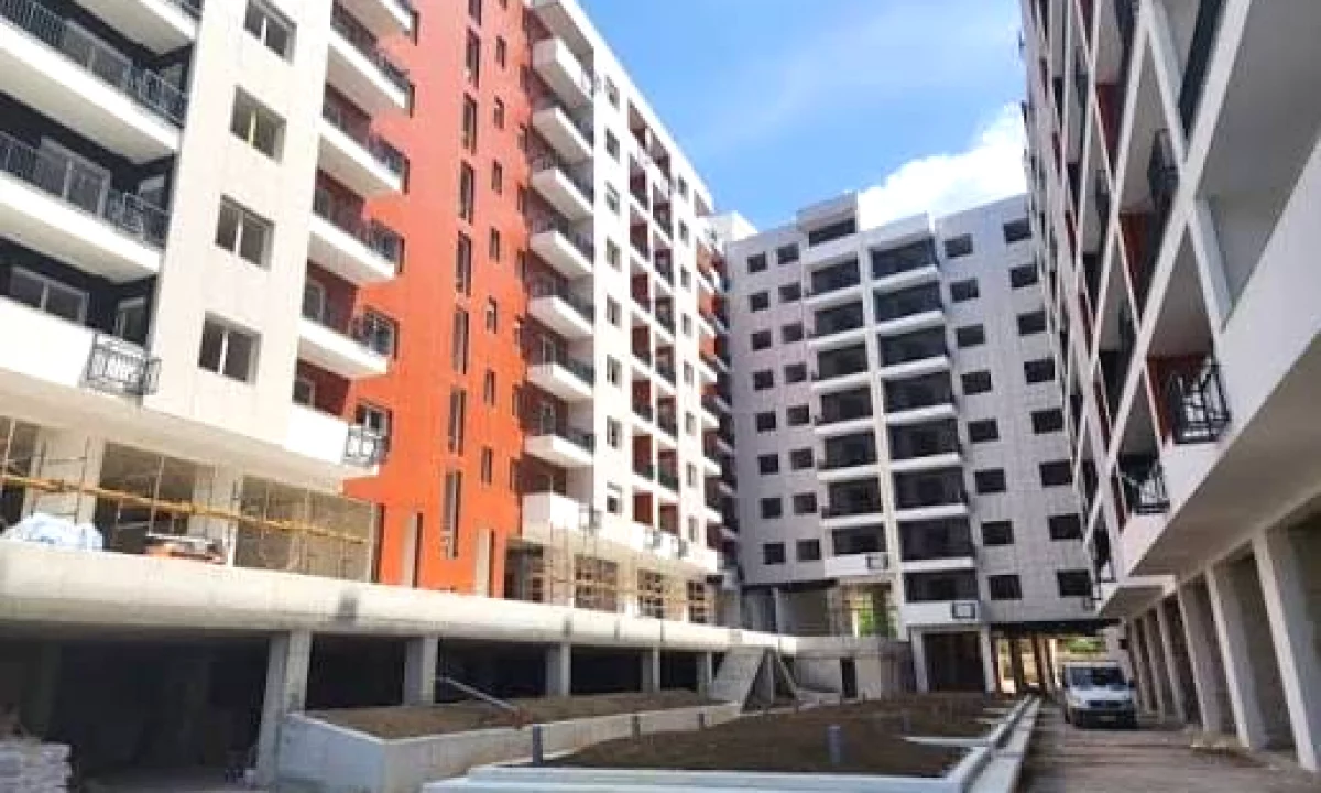 Shtepi ne shitje Apartament ne Tirane, 2+1, Mobilimi Bosh, pa mobiluar, Pagesa 116,214  Euro.