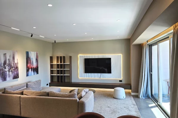 Shtepi me qera Apartament ne Tirane, 2+1, Mobilimi E mobiluar, Pagesa 250,000  Leke.