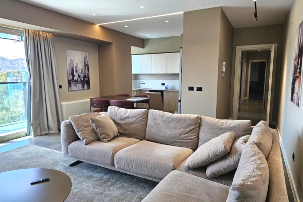 Shtepi me qera Apartament ne Tirane, 2+1, Mobilimi E mobiluar, Pagesa 250,000  Leke.