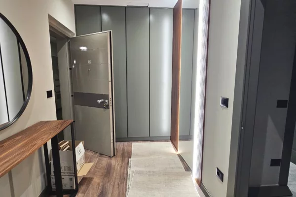 Shtepi me qera Apartament ne Tirane, 2+1, Mobilimi E mobiluar, Pagesa 250,000  Leke.