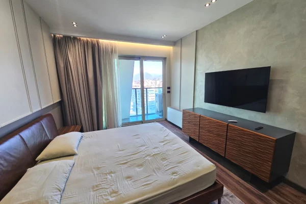 Shtepi me qera Apartament ne Tirane, 2+1, Mobilimi E mobiluar, Pagesa 250,000  Leke.