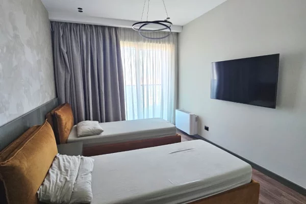 Shtepi me qera Apartament ne Tirane, 2+1, Mobilimi E mobiluar, Pagesa 250,000  Leke.