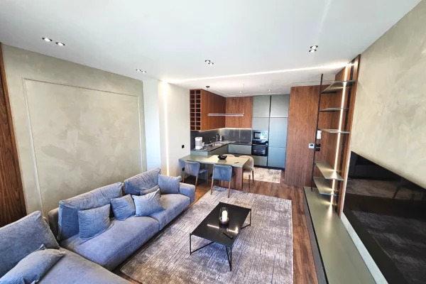 Shtepi me qera Apartament ne Tirane, 2+1, Mobilimi E mobiluar, Pagesa 250,000  Leke.
