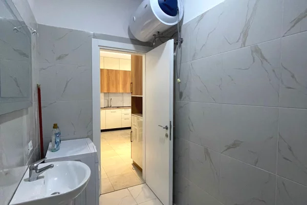 Shtepi me qera Apartament ne Tirane, 1+1, Mobilimi E mobiluar, Pagesa 50,000  Leke.