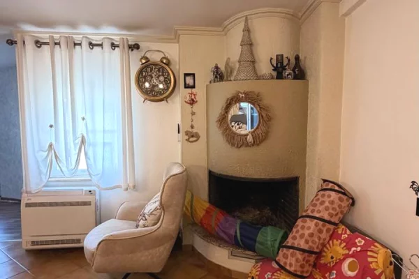 Shtepi me qera 3+1 ne Tirane - 90,000 Leke