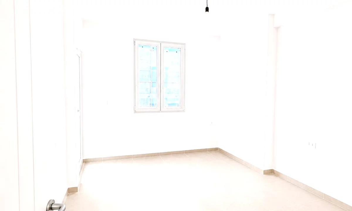 Shtepi ne shitje Apartament ne Durres, 1+1, Mobilimi Pjeserisht e mobiluar, Pagesa 100,000  Euro.