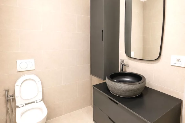 Shtepi ne shitje Apartament ne Durres, 1+1, Mobilimi Pjeserisht e mobiluar, Pagesa 100,000  Euro.