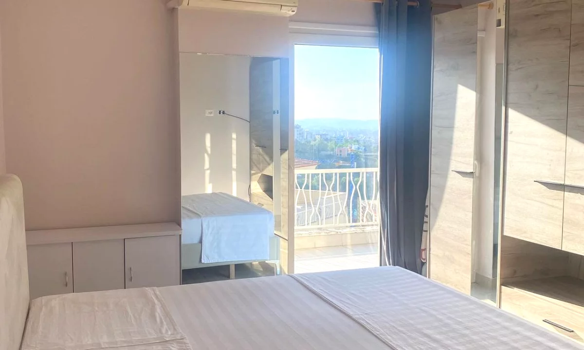 Shtepi me qera Apartament ne Tirane, 2+1, Mobilimi E mobiluar, Pagesa 80,000  Leke.