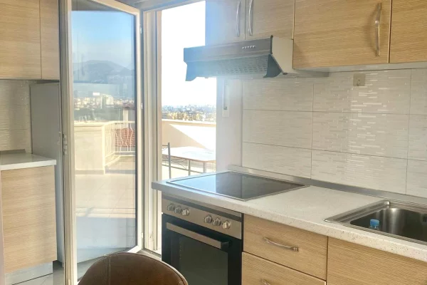Shtepi me qera Apartament ne Tirane, 2+1, Mobilimi E mobiluar, Pagesa 80,000  Leke.