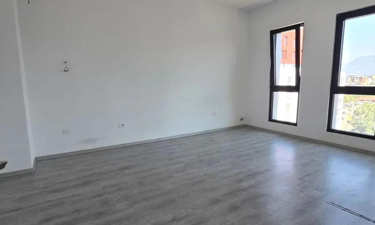 🏢 JEPET ME QIRA ZYRE – KOMPLEKSI SQUARE 21 | TIRANE ✨