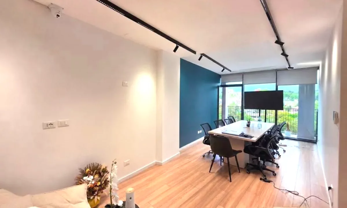 🏢 JEPET ME QIRA APARTAMENT 2+1 PER ZYRE – REZIDENCA LAKE VIEW ✨