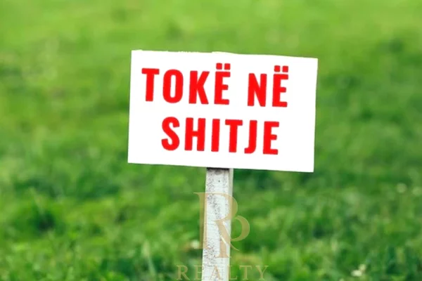Truall ose Toke ne Tirane - 60,000,000 Leke