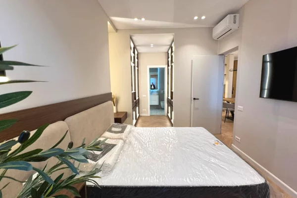 Shtepi ne shitje Apartament ne Tirane, 2+1, Mobilimi E mobiluar, Pagesa 410,000  Euro.