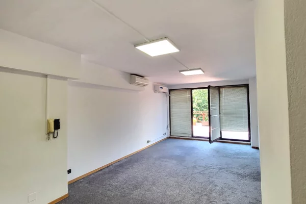 🏢 JEPET ME QIRA ZYRE – QENDER, TIRANE