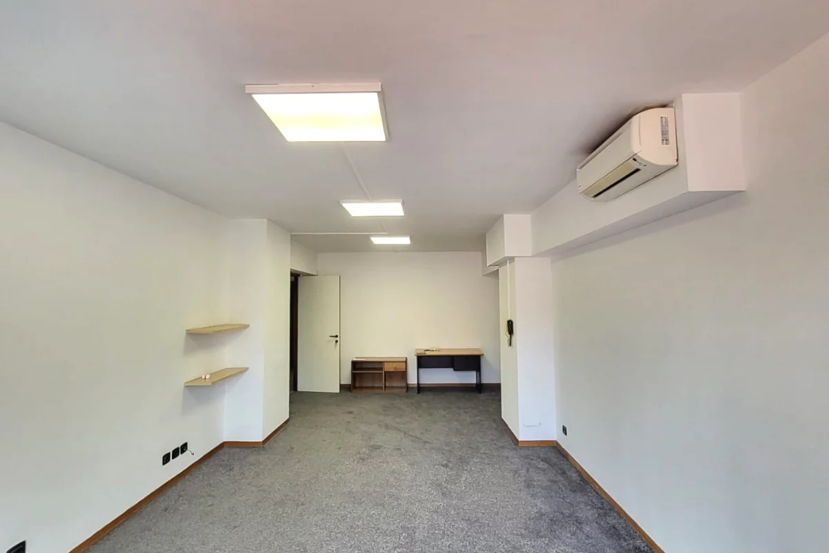 🏢 JEPET ME QIRA ZYRE – QENDER, TIRANE