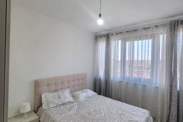 Shtepi ne shitje Apartament ne Tirane, 3+1, Mobilimi E mobiluar, Pagesa 27,500,000  Leke.