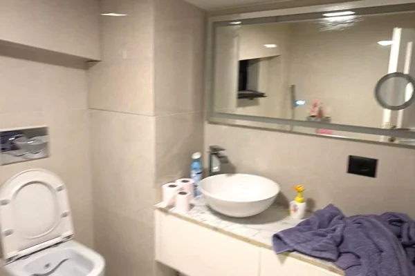 Shtepi ne shitje Apartament ne Tirane, 4+1, Mobilimi E mobiluar, Pagesa 570,000  Euro.